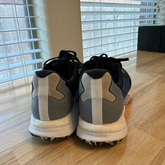 Adidas Terrex hiking trail shoes gently used. Men’s size 10 - Picture 5 of 5